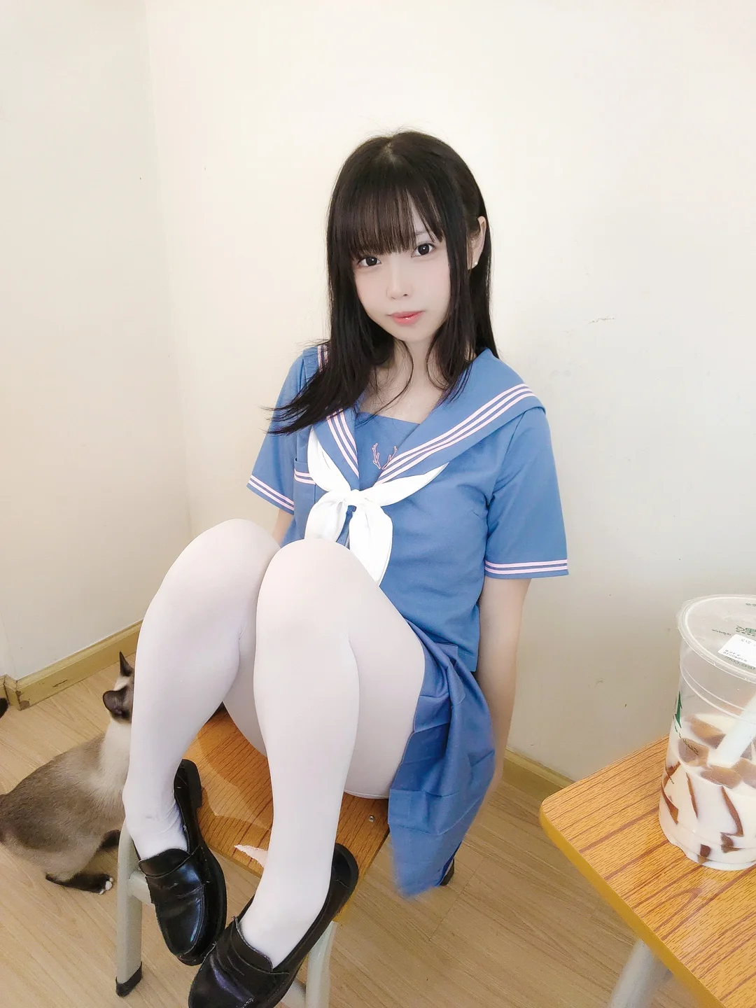 十万珍吱伏特 - 撸猫日记 [102P,1V-305MB] tg@simisebaisi 【丝足阁】069.webp